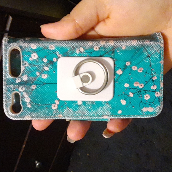 Apple IPod Case 6th Generation - Picture 2 of 3
